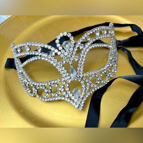Masquerade Mask With Rhinestones & Satin Ribbon - Picture 4 of 6
